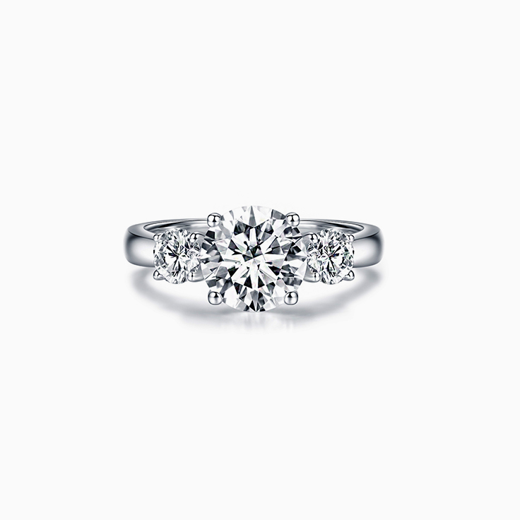 Round Brilliant Cut Diamond Trilogy Engagement Ring