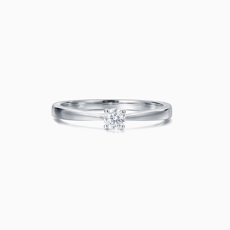 Petite Round Brlliant cut Engagement Ring