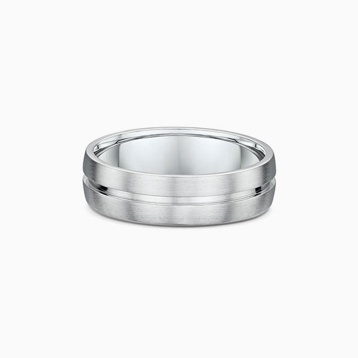Centre Grooved Mens Wedding Ring