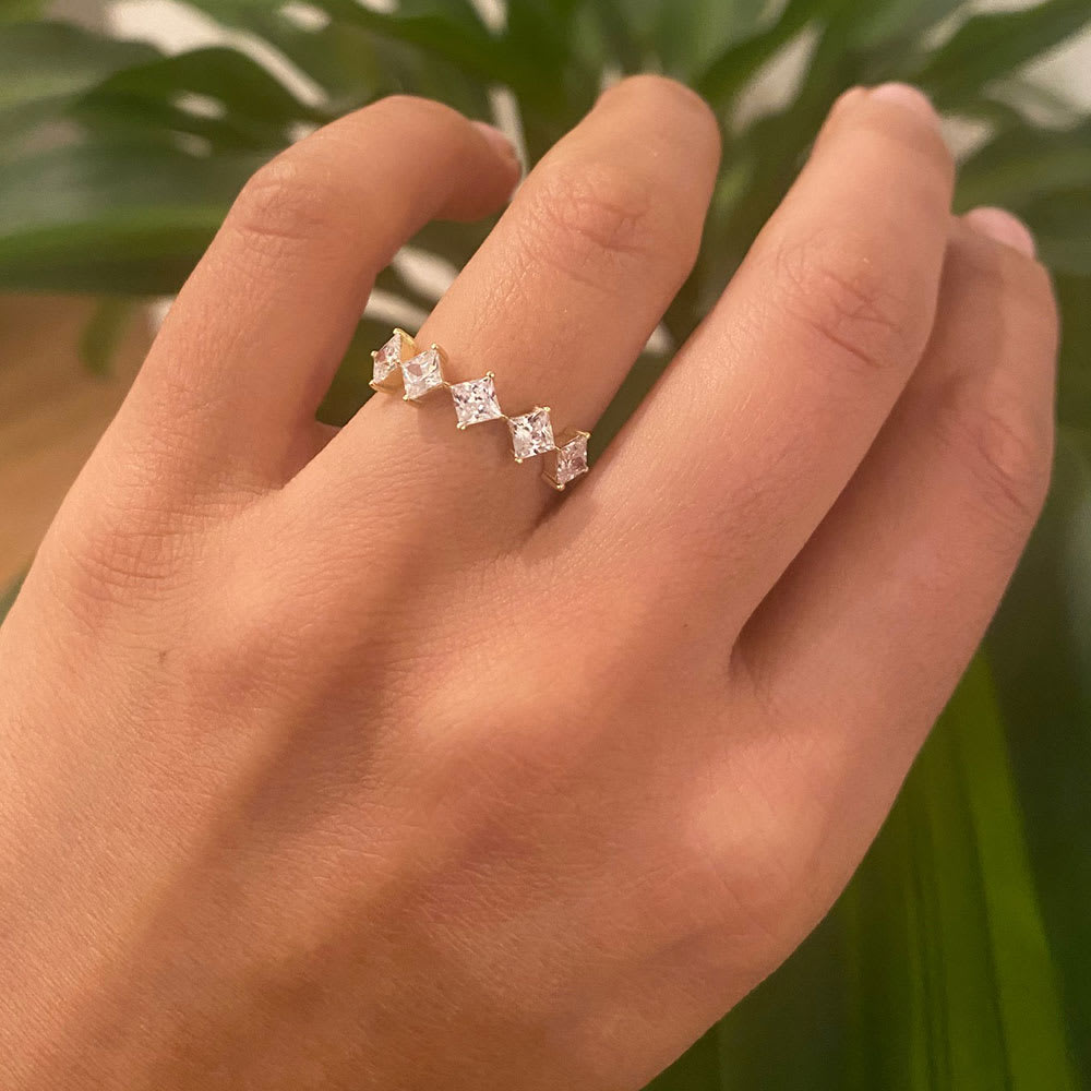 Princess cut Diamond ring