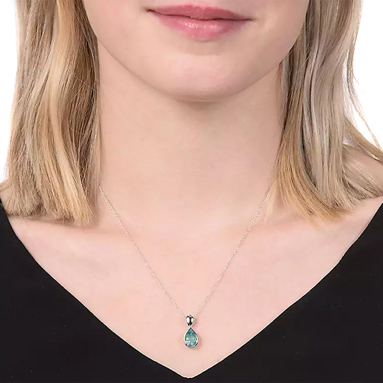 Classic Drop Set Aquamarine Pendant