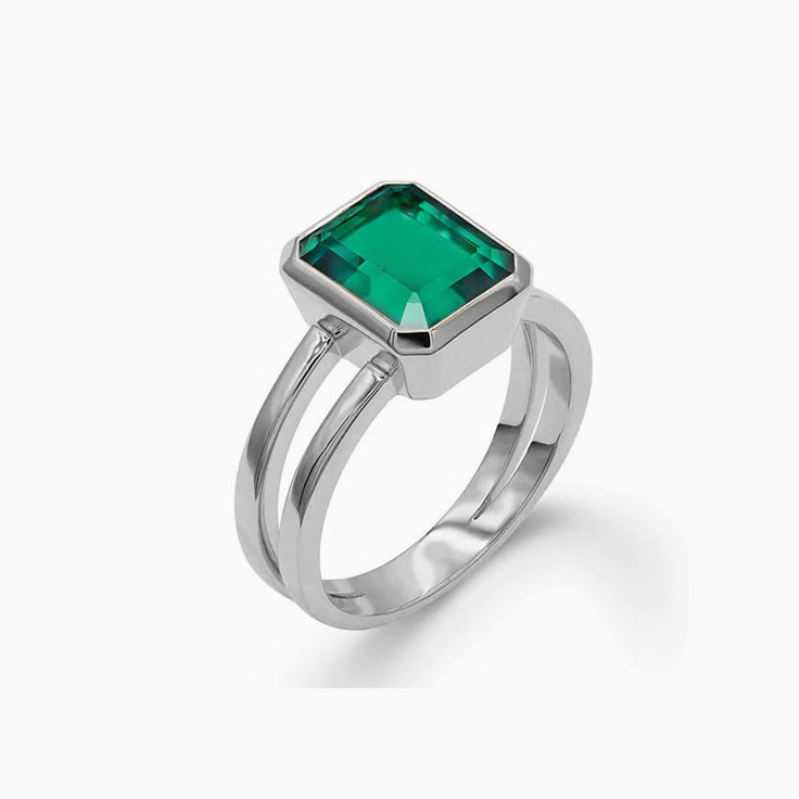 Emerald On Split Shank Band