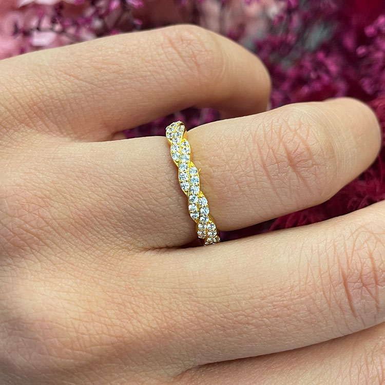 Knot Diamond Ring