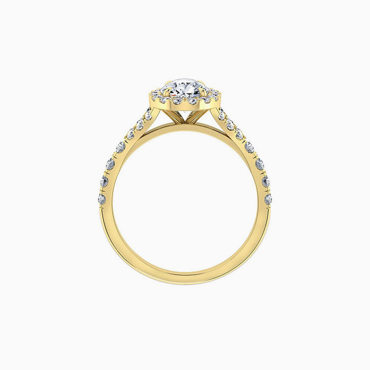 Pear cut daimond with halo and spilt diamond band